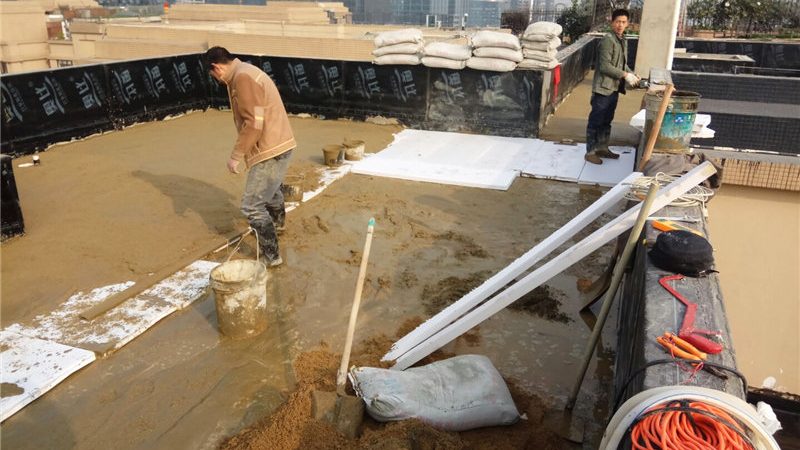 以下是一些常见别墅屋面防水材料的报价参考：